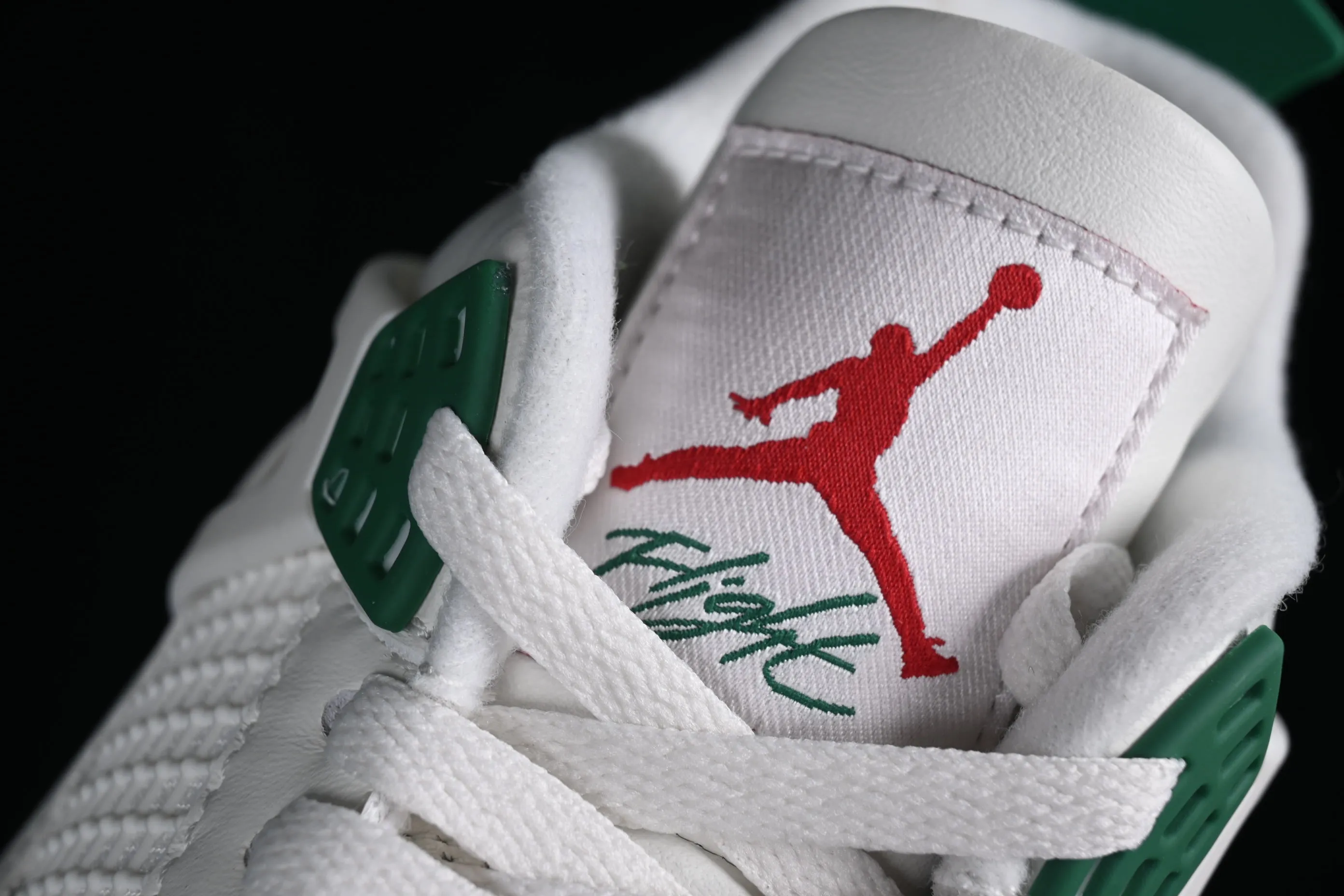 All categories Air Jordan Jordan series basketball shoes Air Jordan 4 OG version Nk SB x Air Jordan 4 "Pine Green" AJ4 Joe 4 joint white green DR5415-103